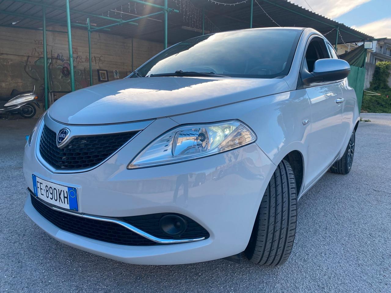 Lancia Ypsilon restyling 1.2 GPL 69 CV FULL OPT 2016