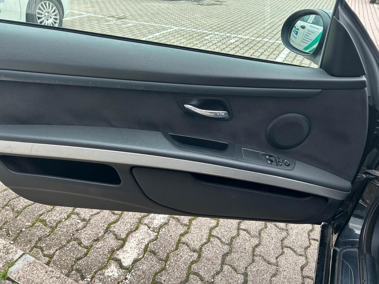 BMW 320 E92 Coupe Attiva 177cv MANUALE