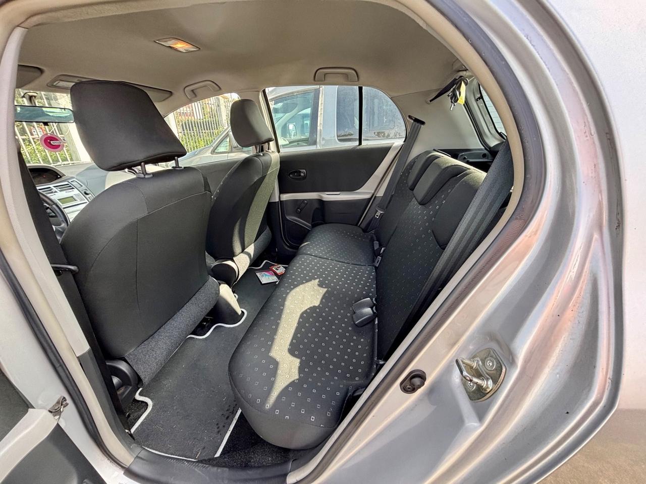 Toyota Yaris 1.0 5 porte Now