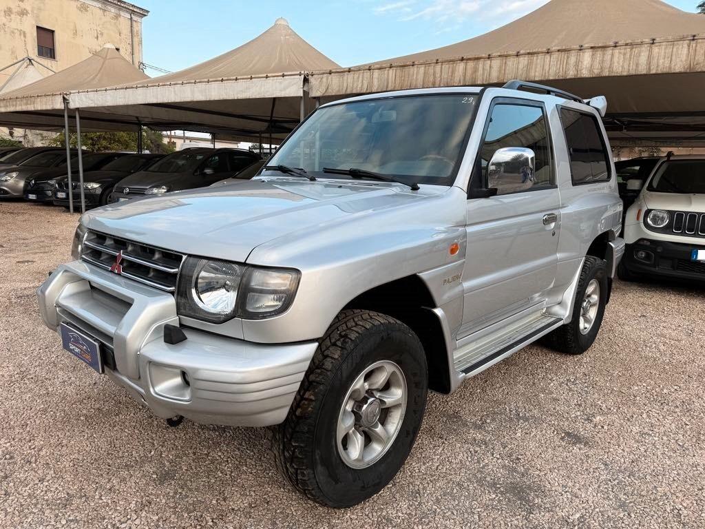 Mitsubishi Pajero 2.5 TDI Metal-top S.S. GLS Target