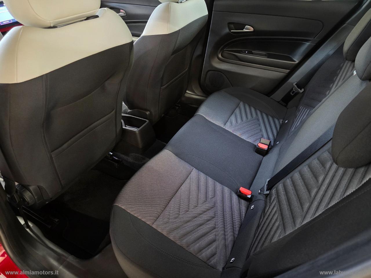 FIAT 600 Hybrid MHEV ICON