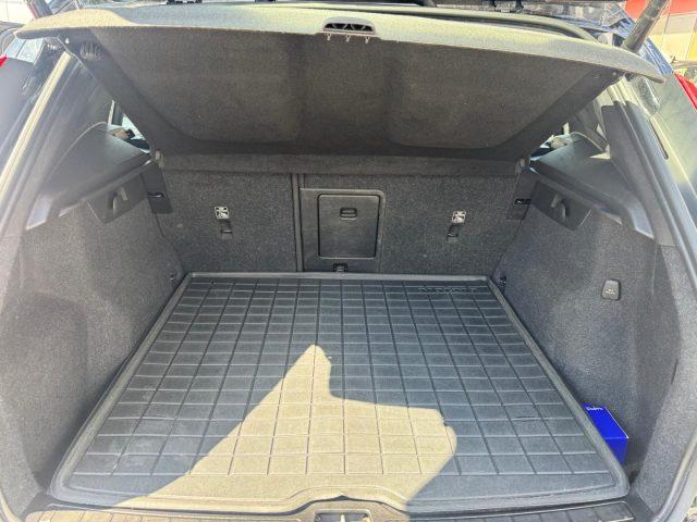 VOLVO XC40 T2 automatico Core (AUTOCARRO N1)