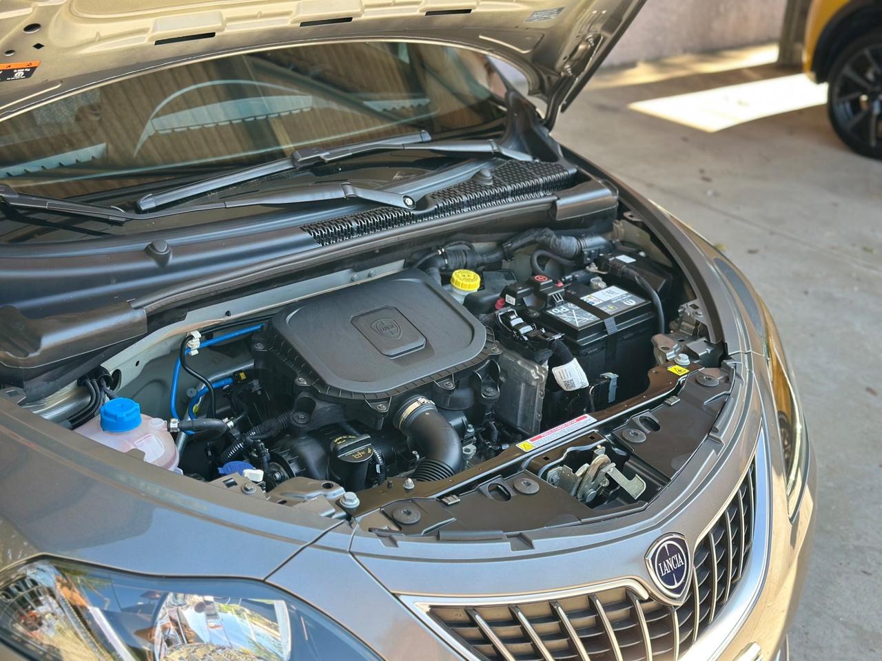 Lancia Ypsilon 1.0 FireFly S&S Hybrid 66’000km!