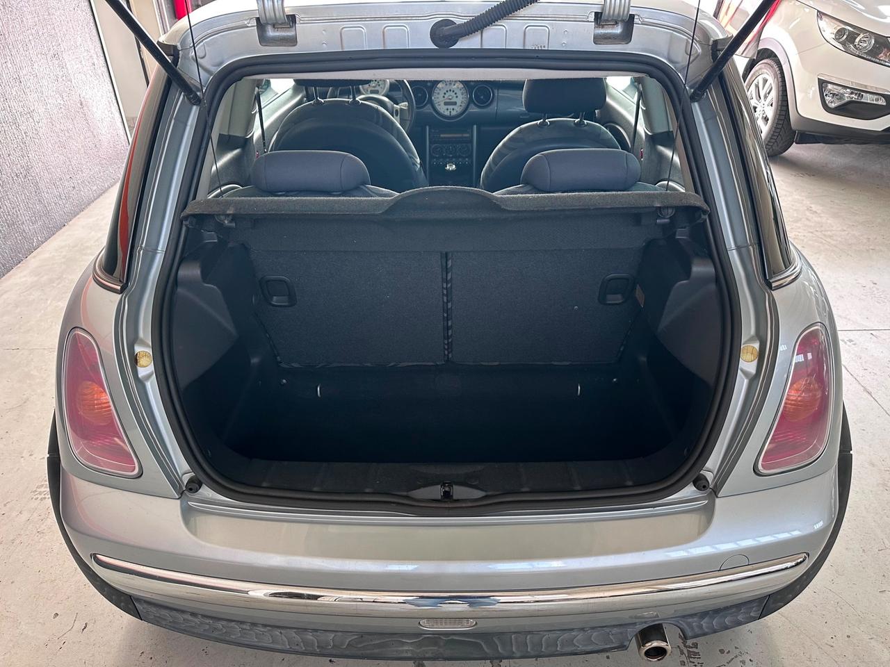Mini 1.6 16V One de luxe NEOPATENTATI
