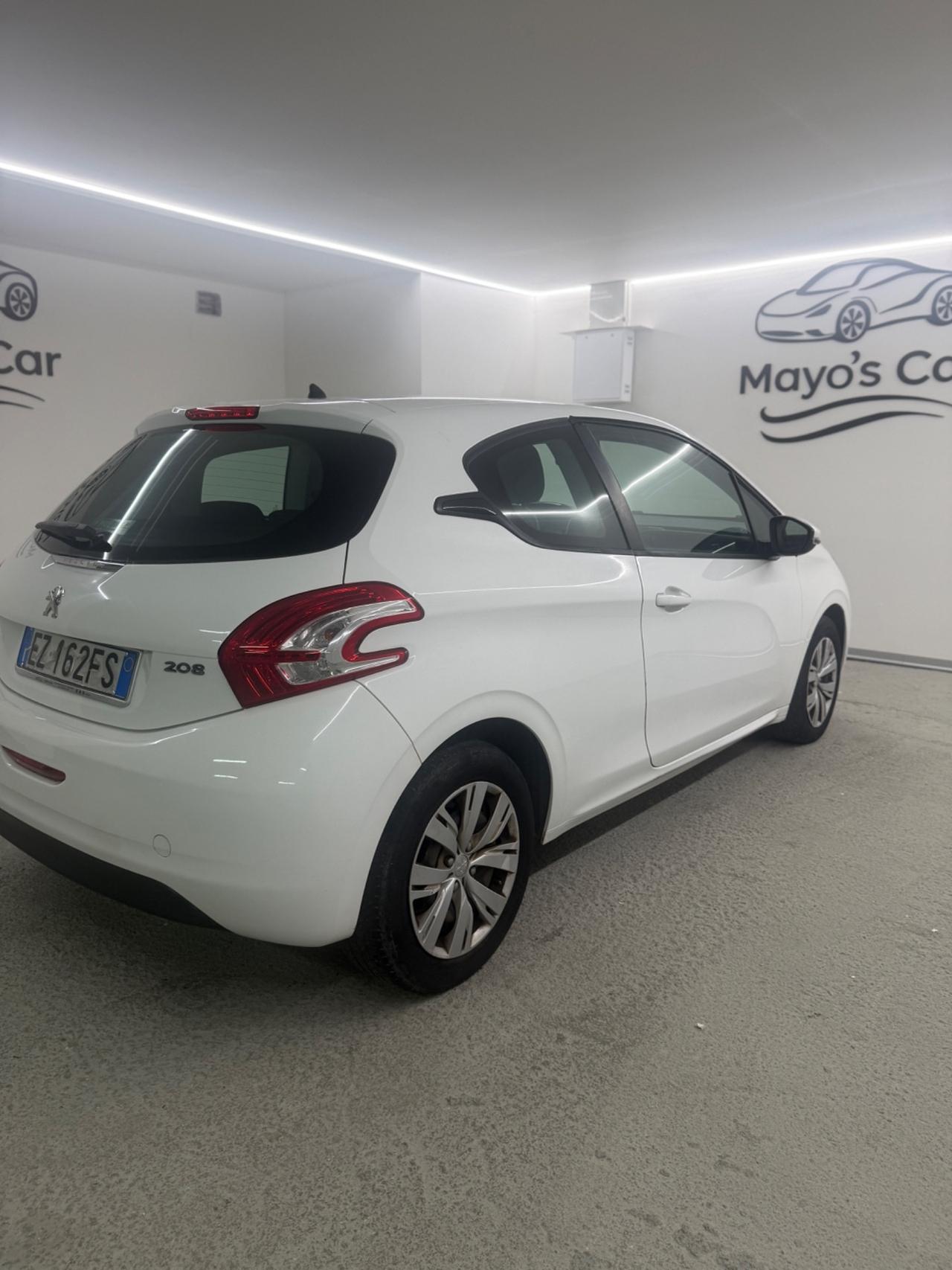 PEUGEOT 208 (anno 2015)