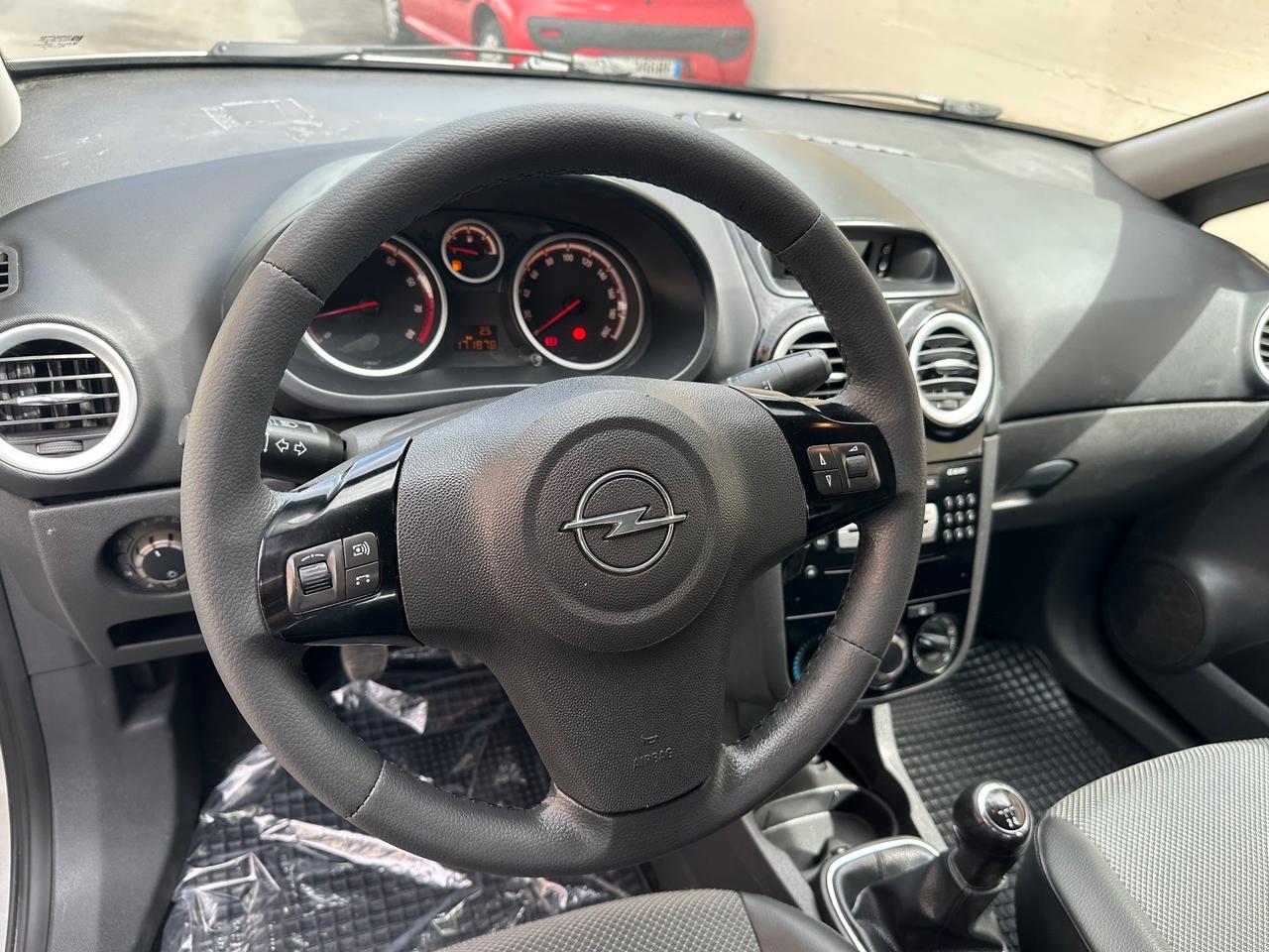 Opel Corsa 1.2 5 porte - 2008