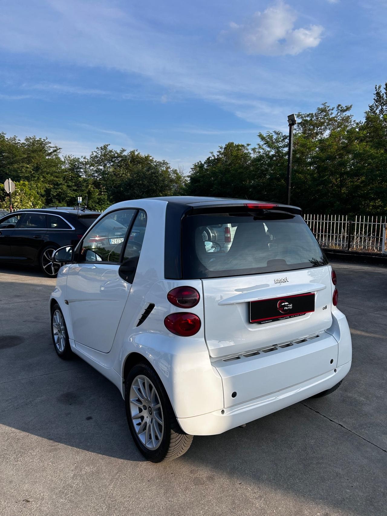Smart ForTwo 800 40 kW coupé passion cdi