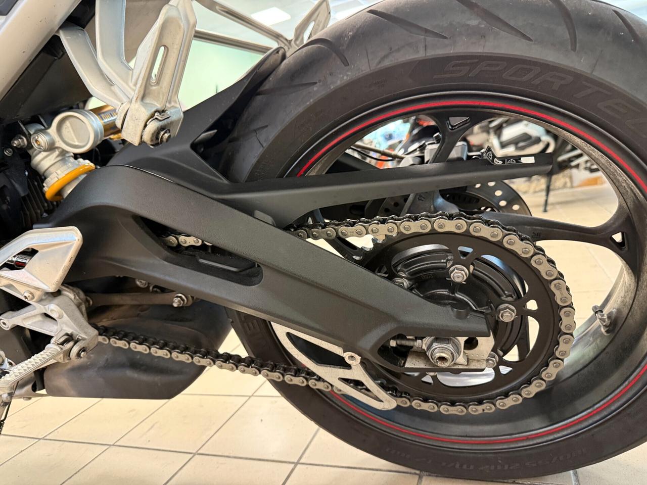 Triumph Street Triple RS