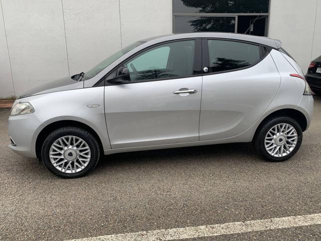 LANCIA Ypsilon 0.9 TwinAir 85 CV 5 porte Metano Ecochic Gold