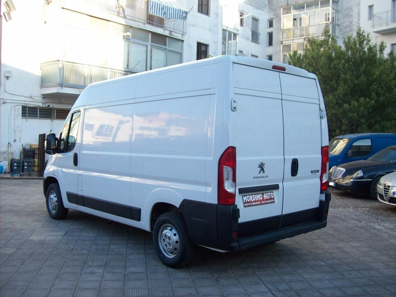 Peugeot Boxer 333 L2H2 2.2 BlueHDi 140CV