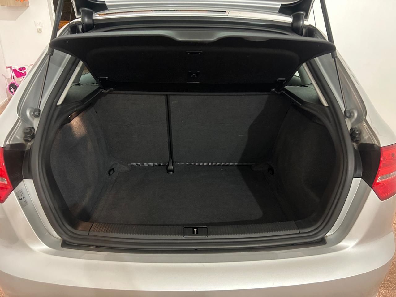 Audi A3 SPB 1.6 TDI 105 CV DA AMATORE