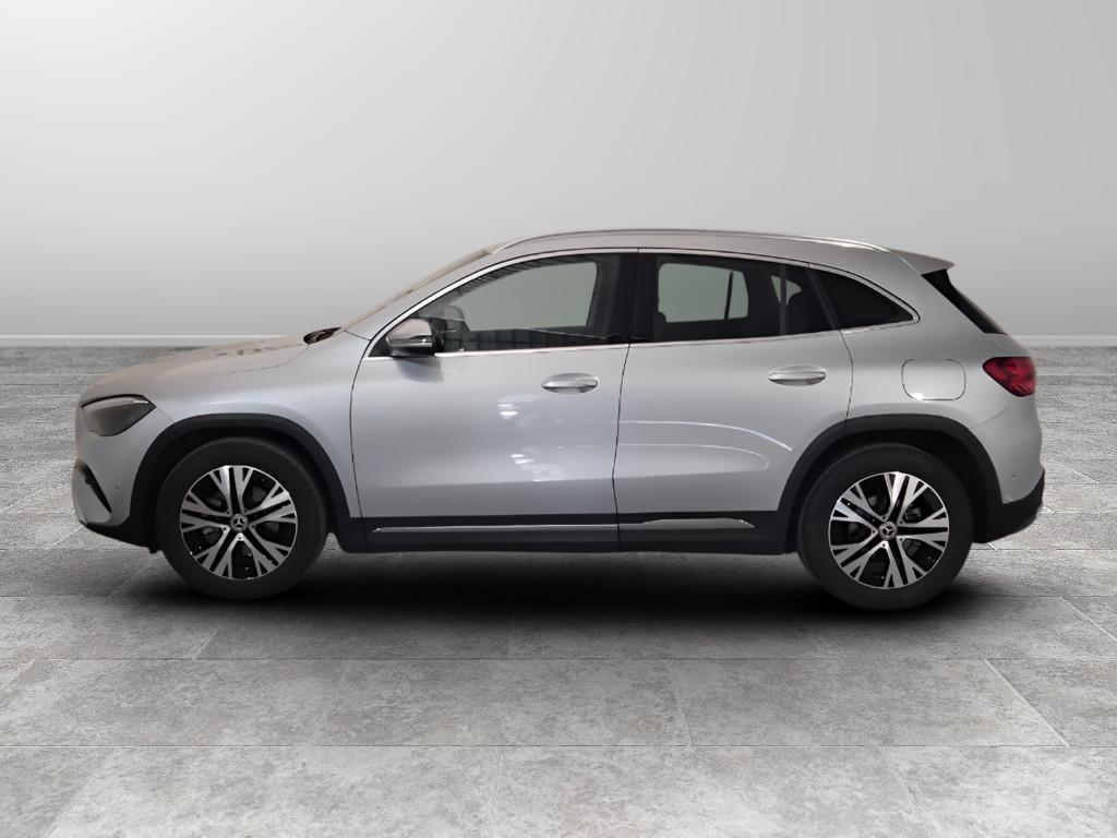 Mercedes-Benz GLA-H247 2023 - GLA 180 d Progressive Advanced auto