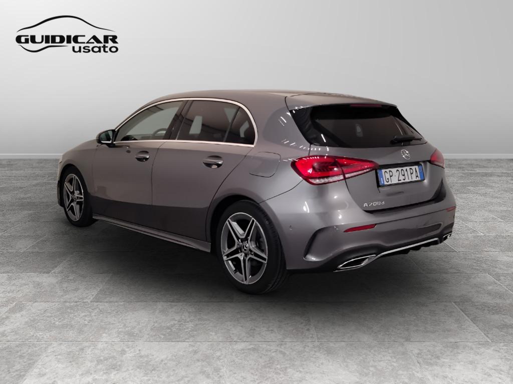 Mercedes-Benz Classe A - W177 2018 - A 200 d Premium Night edition auto