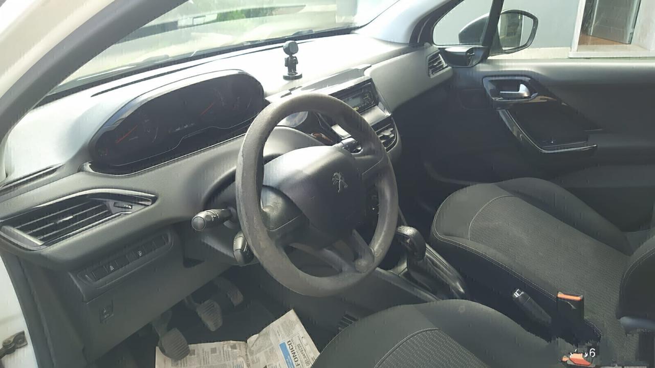 Peugeot 208 PureTech 82 5 porte Access