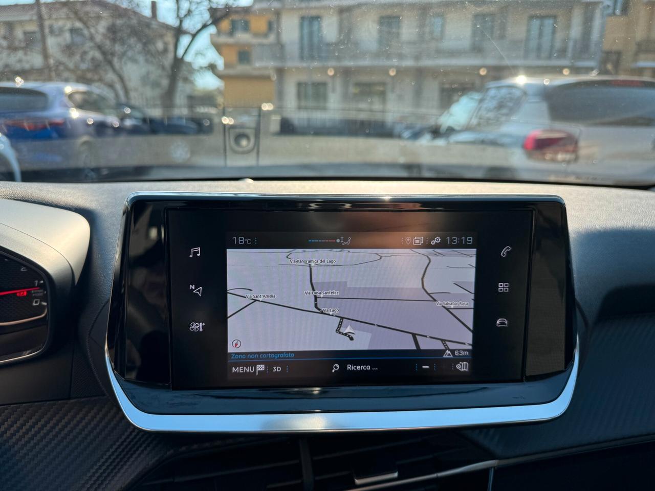 Peugeot 208 Peugeut 5 porte allure