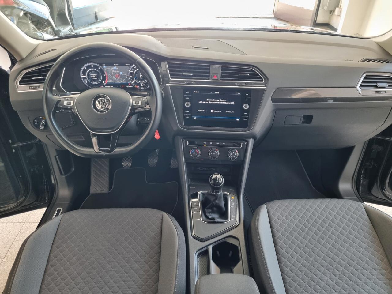 Volkswagen Tiguan 1.6 TDI R-LINE, VIRTUAL COCKPIT, FULL LED