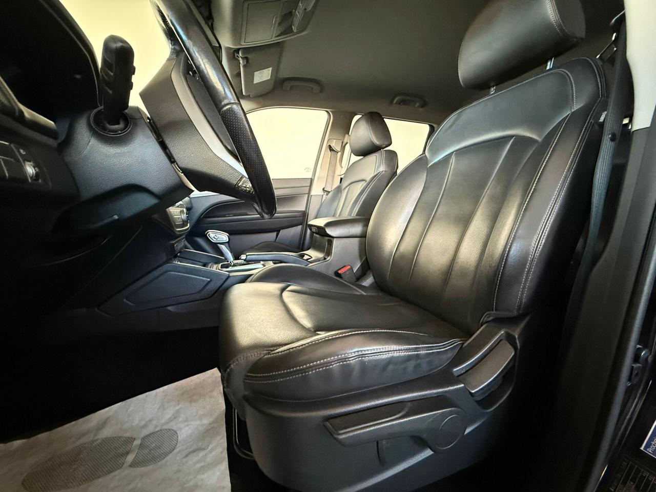 Ssangyong MUSSO 2.2 Diesel 181cv Pick-Up DC HARD-TOP