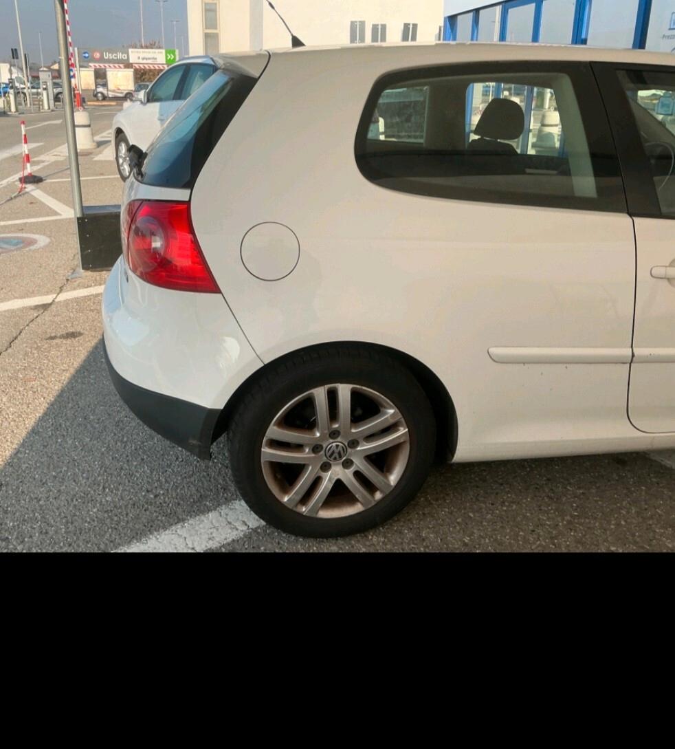 Volkswagen Golf 1.9 TDI DPF 3p. 2008