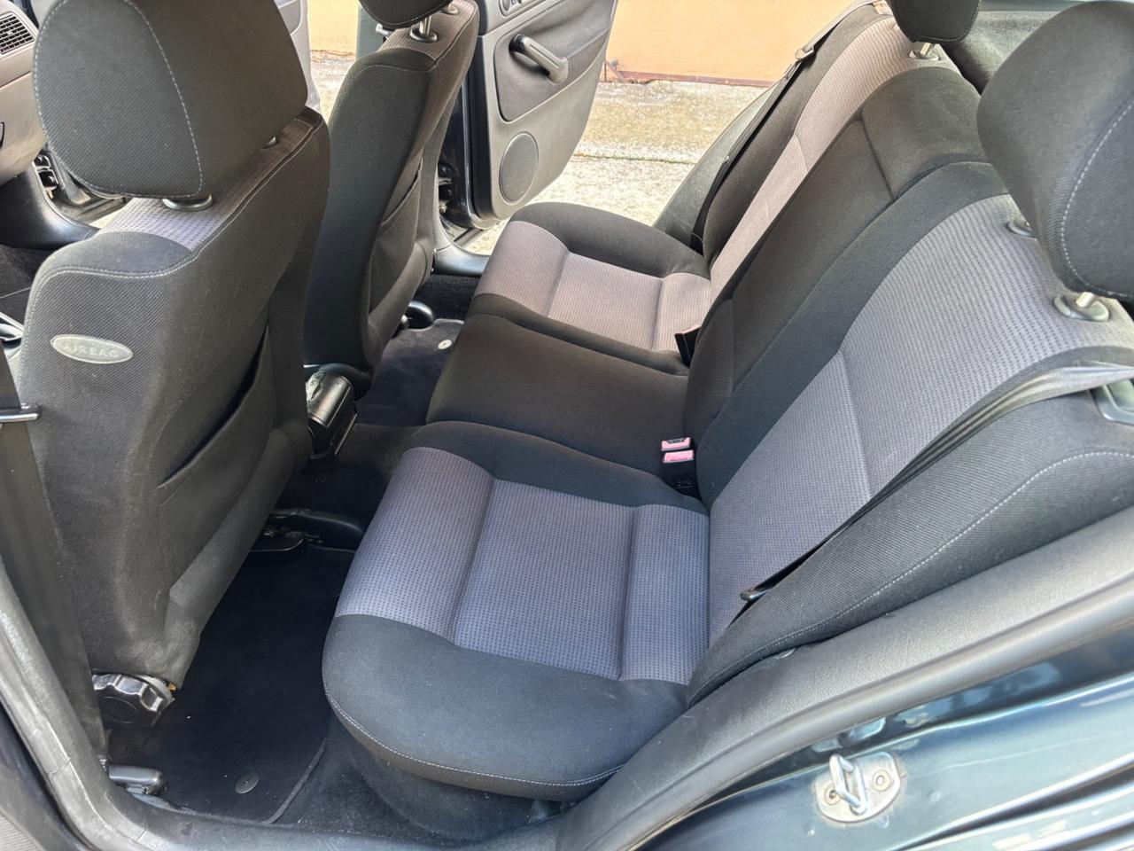 VOLKSWAGEN GOLF 1.6 HIGHLINE UNICO PROPRIETARIO SPETTACOLARE GUARDA