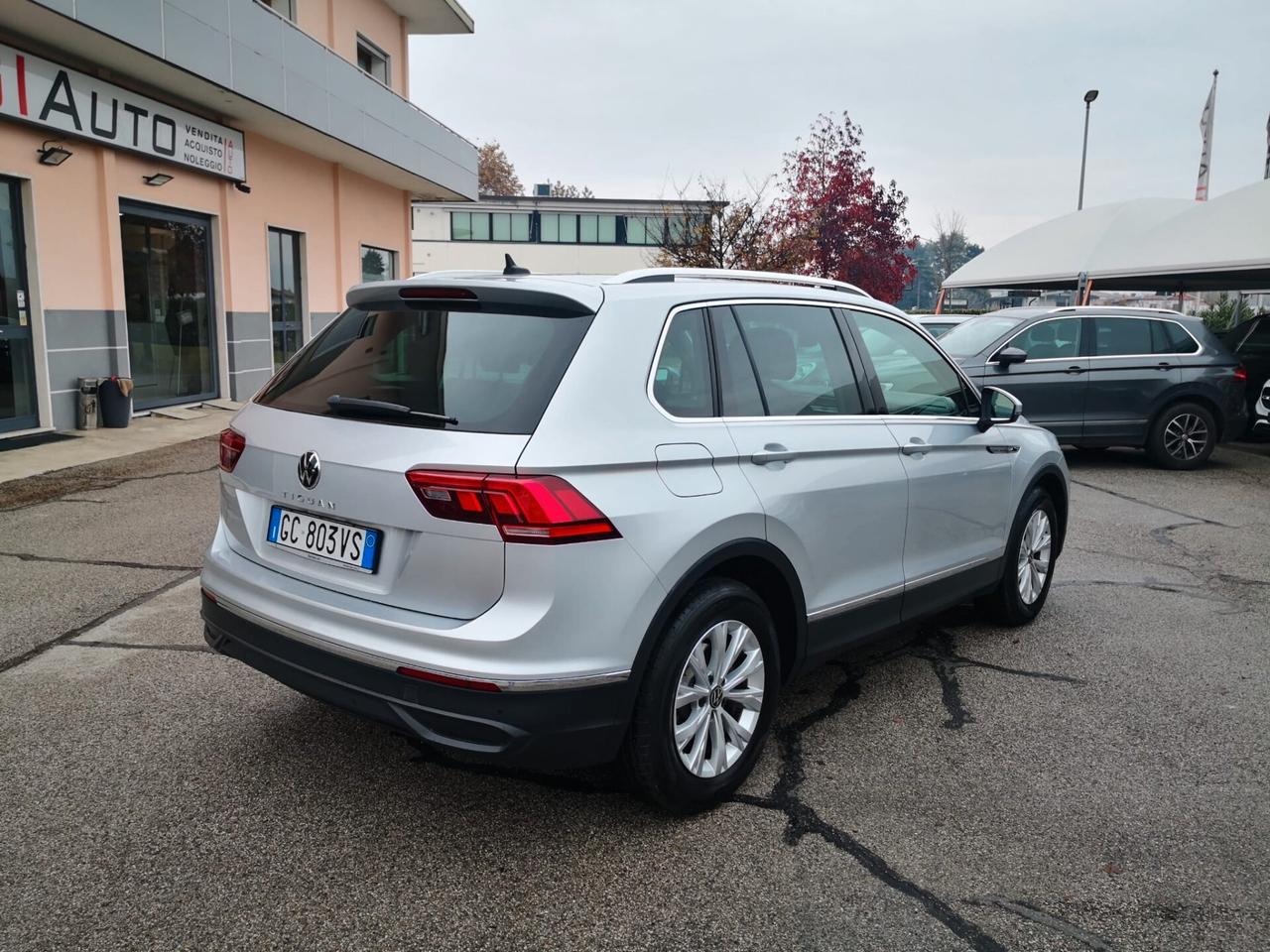 VW Tiguan 2.0 TDI 150 CV SCR DSG Life (RESTYLING)