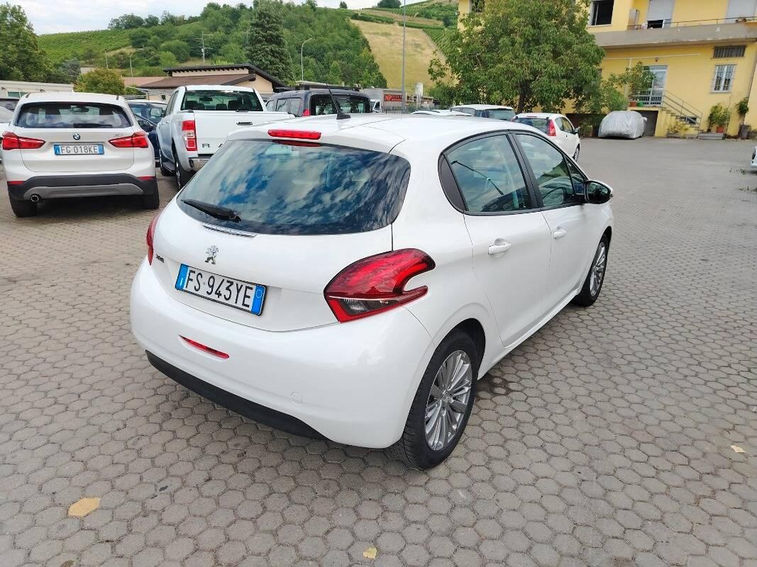 Peugeot 208 1.2 puretech Active s&s 82cv 5p neopatentati