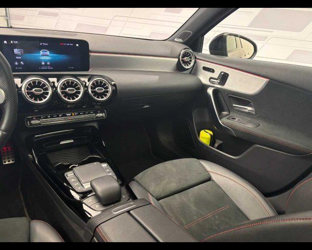 MERCEDES-BENZ A 35 AMG 4Matic