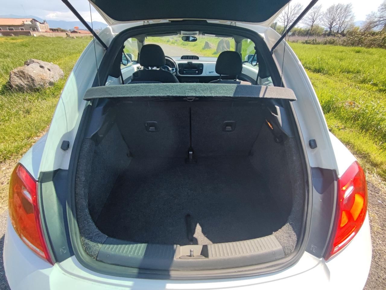 Volkswagen Maggiolino 2.0 TDI Fender Edition