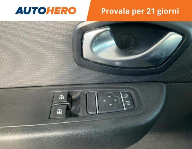 RENAULT Clio 1.2 75CV 5 porte Life