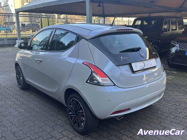 LANCIA Ypsilon 1.0 firefly hybrid Gold ADATTA A NEOPATENTATI