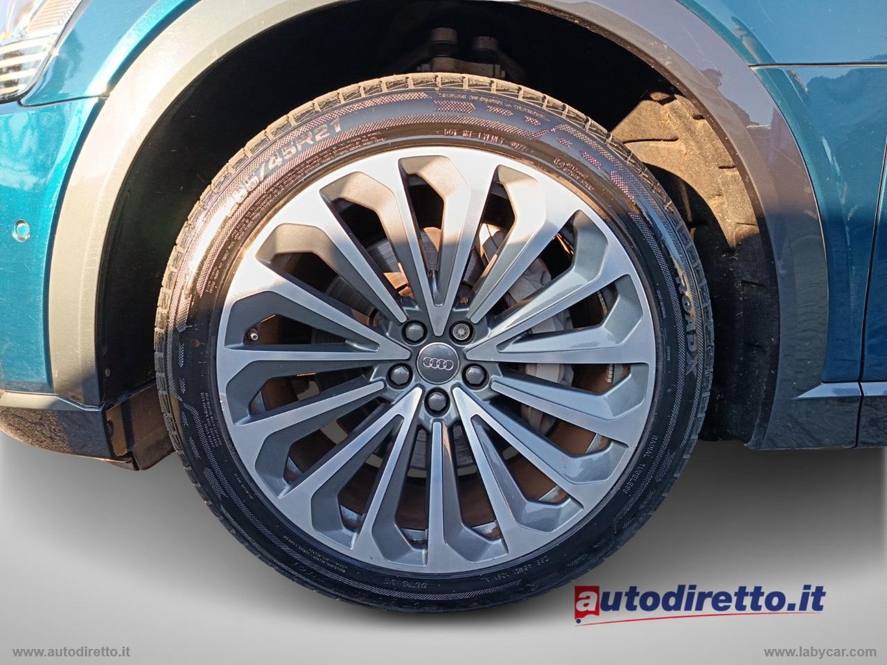AUDI e-tron 55 quattro Advanced