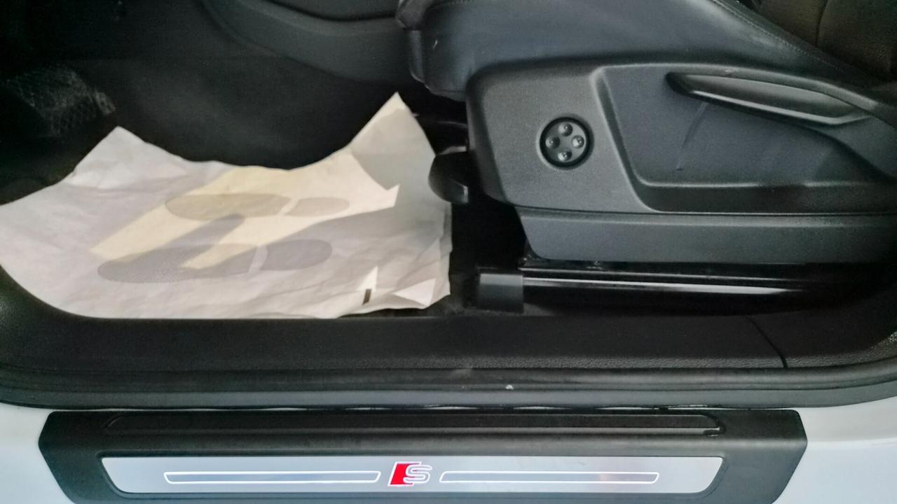 Audi Q5 SPORTBACK 55 TFSI E QUATTRO S TRONIC LINE PLUS (270 KW)