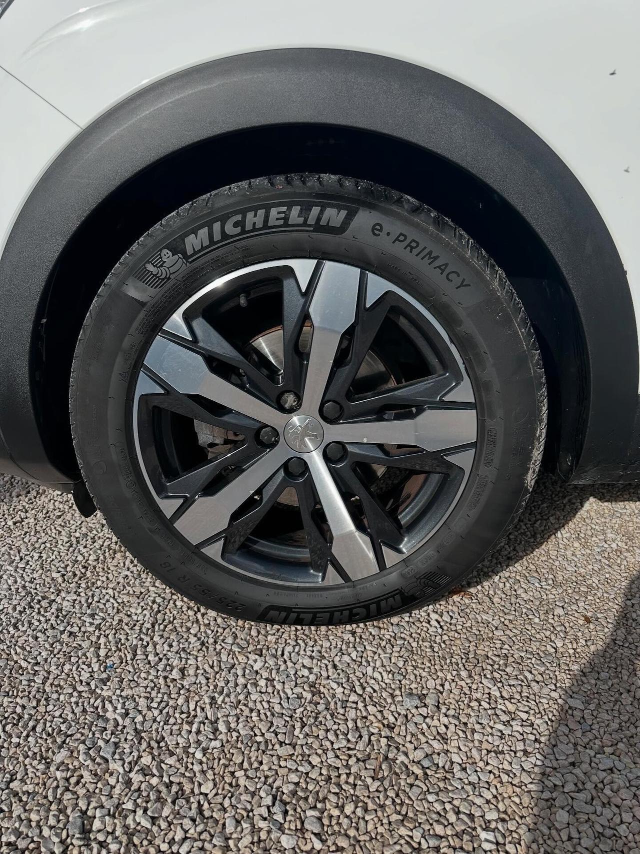 Peugeot 3008 BlueHDi 120 S&S EAT6 Business