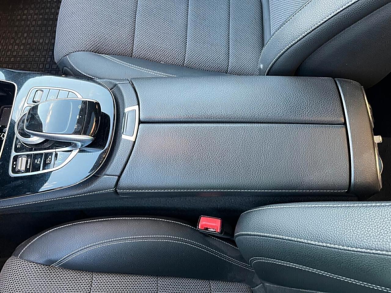 Mercedes-benz E 220 d 4Matic Auto Premium Plus