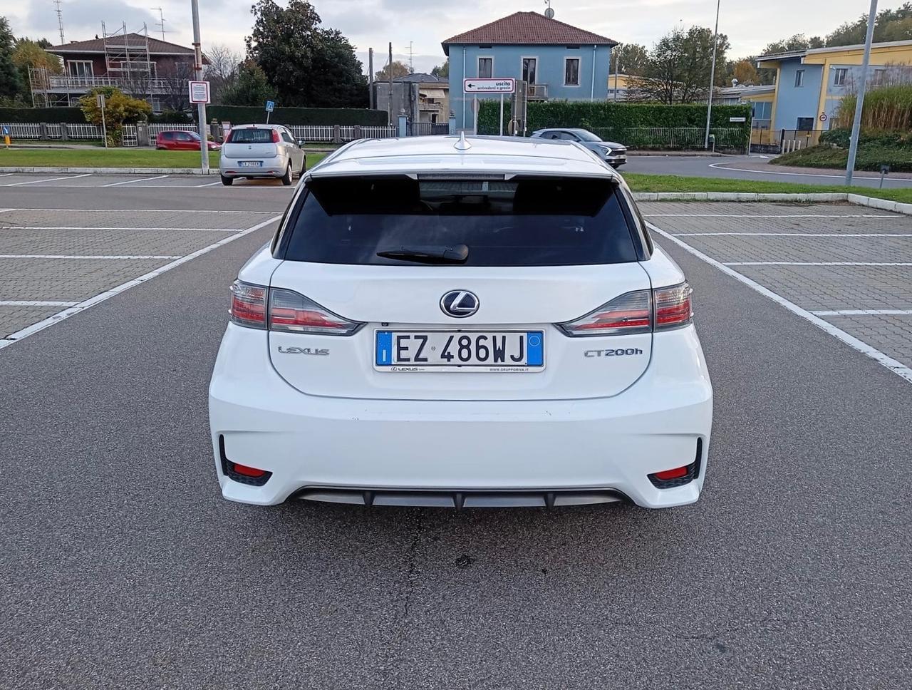 Lexus CT 200h Hybrid F Sport*Automatik*Navi*Pelle*Xenon*Camera