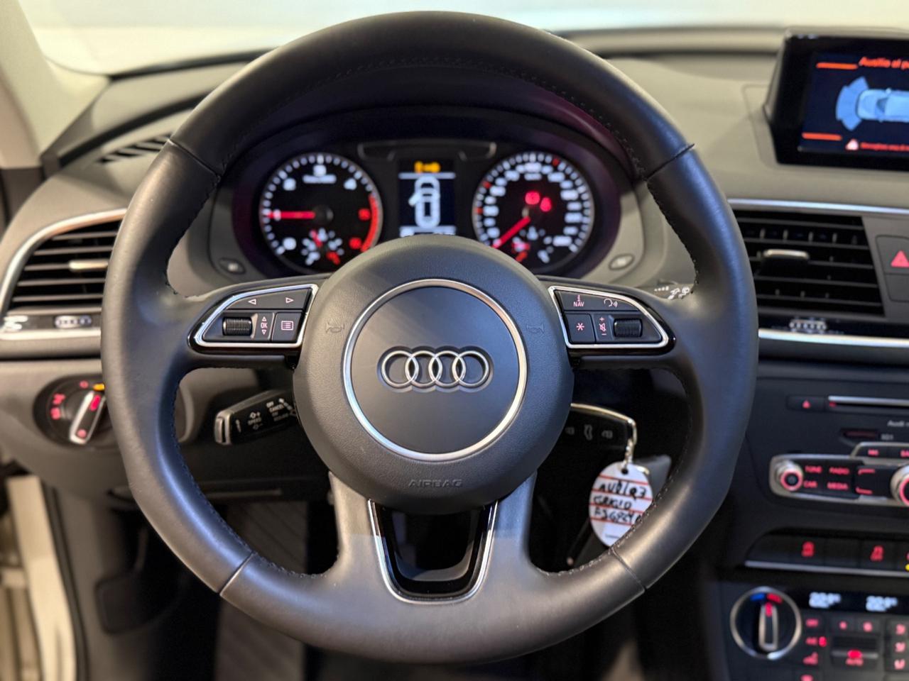 Audi Q3 2.0 tdi Sport PELLE! 90.000KM!