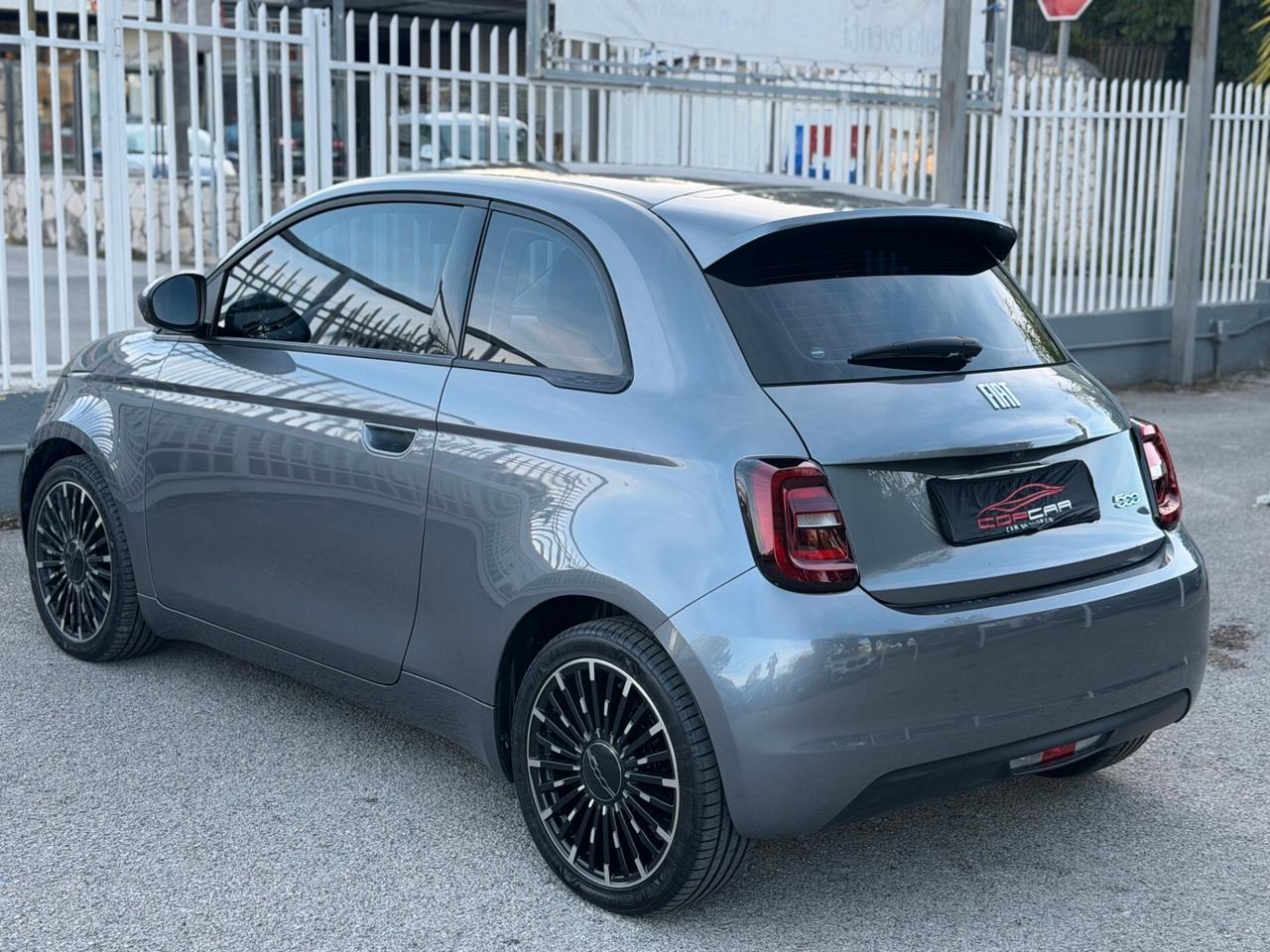 Fiat 500e 3+1 42 kWh Icon 2022 NAVI
