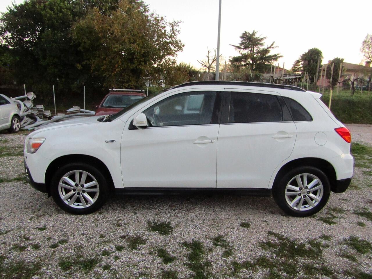 Mitsubishi ASX 1.6 2WD Intense Panoramic