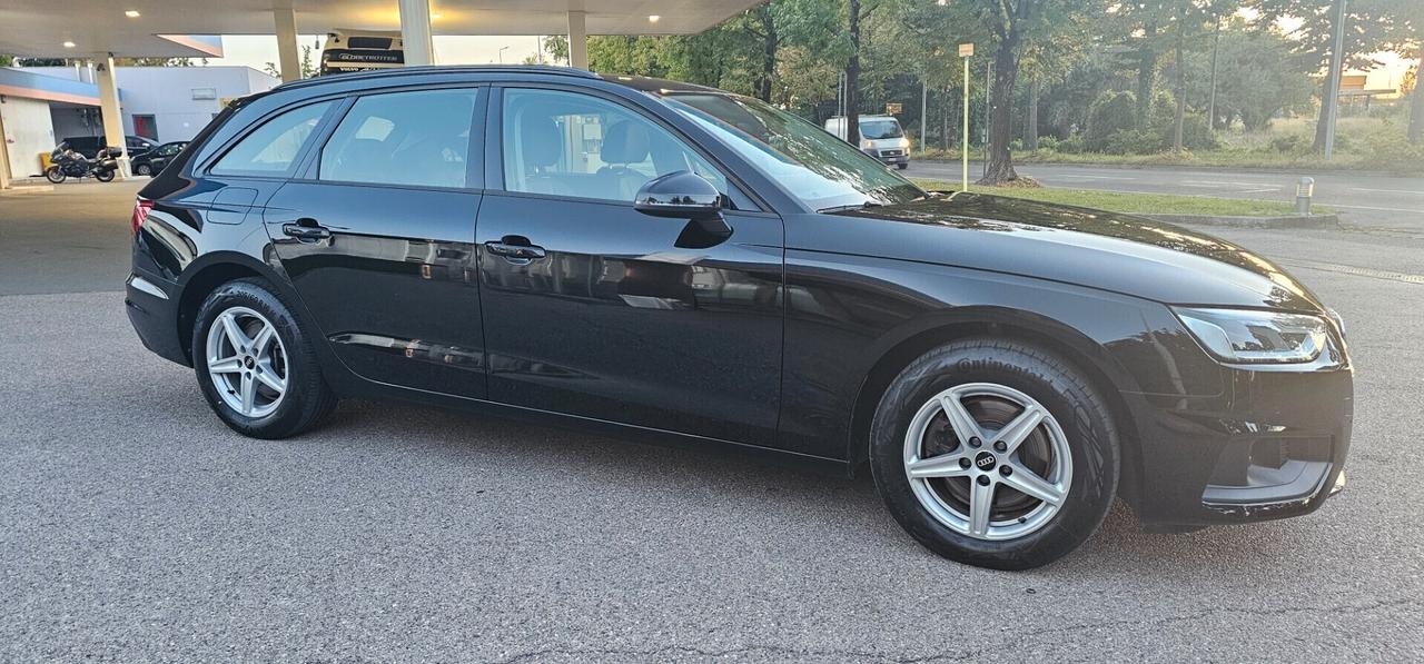 Audi A4 35 TDI/163 CV S tronic Iva Esposta