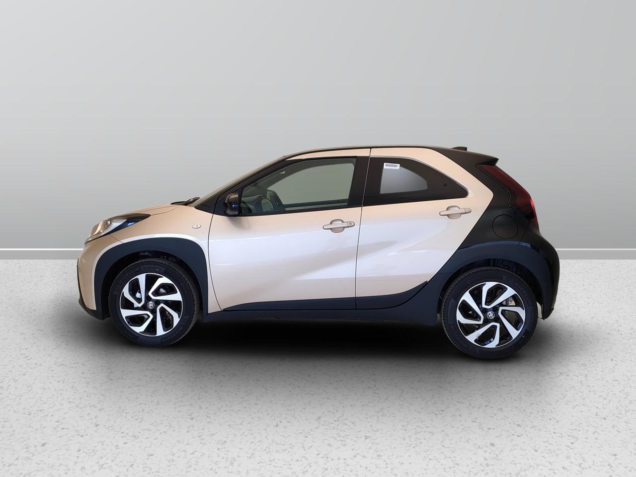 TOYOTA Aygo X 1.0B TREND MT - MY24