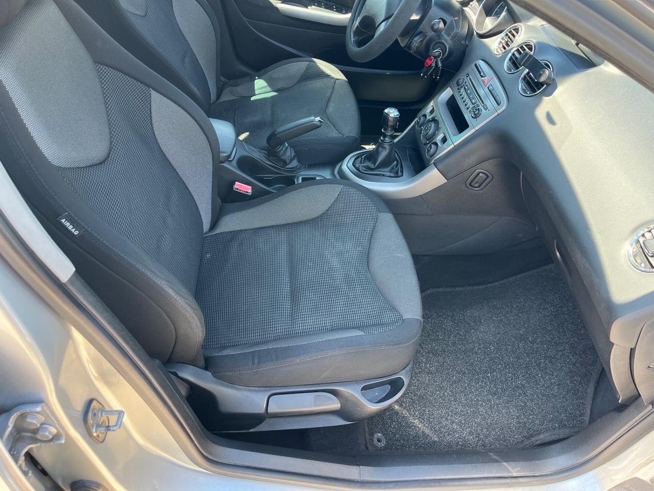 Peugeot 308 1.6 8V e-HDi 112CV Stop&Start SW sport