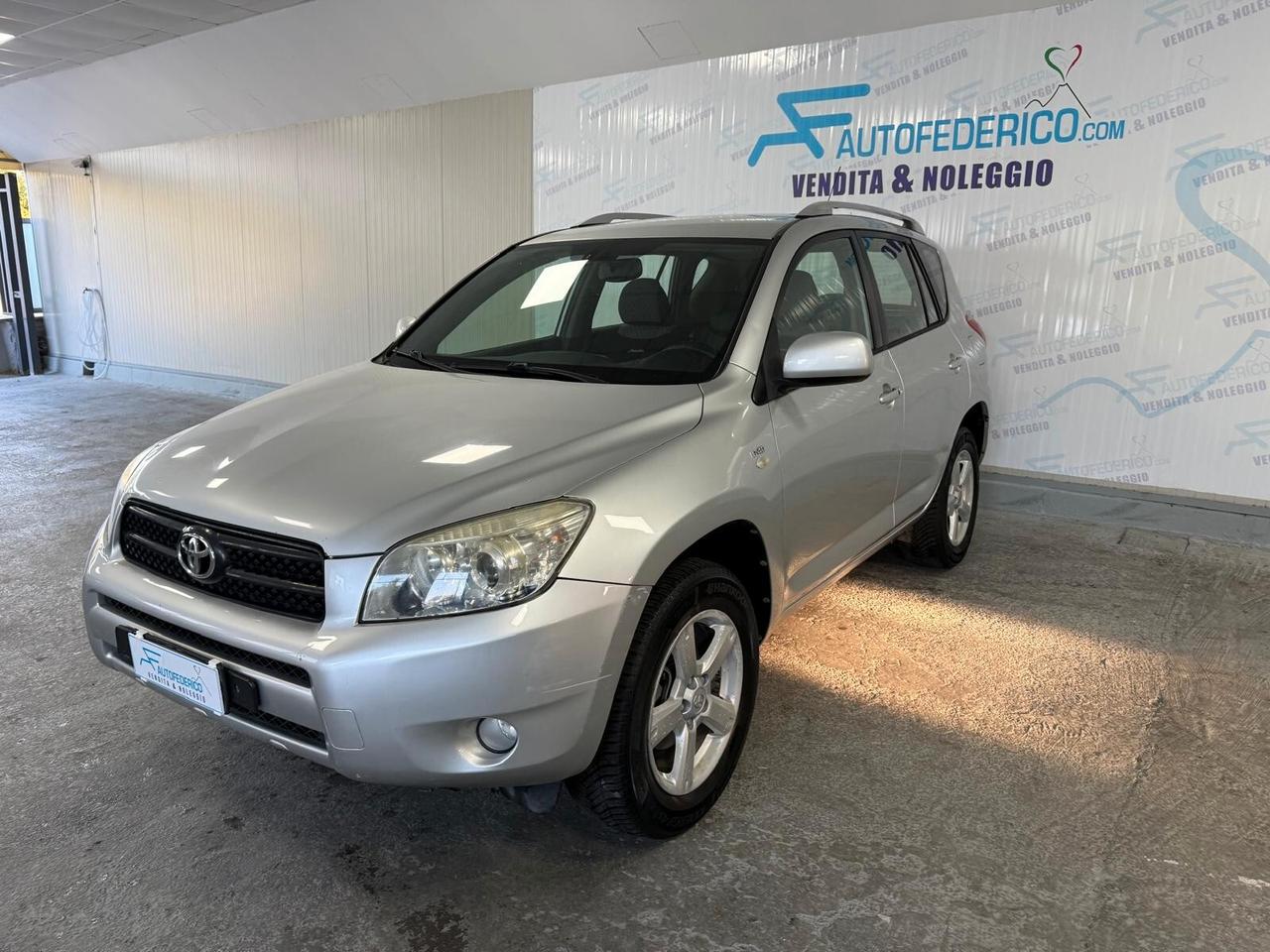 Toyota Rav4 4x4 2.2 D-4D 136cv Luxury