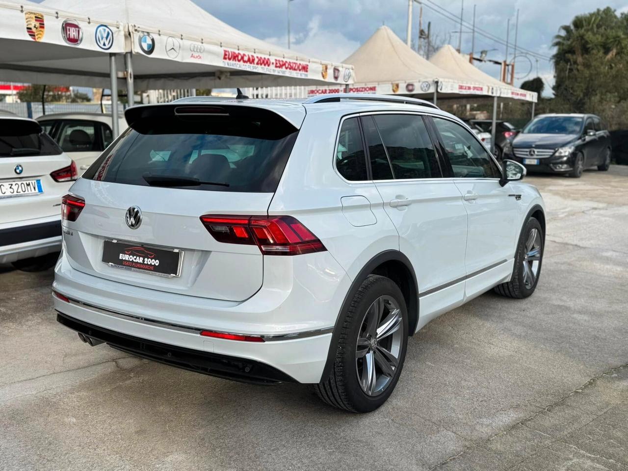 Volkswagen Tiguan VOLKSWAGEN TIGUAN R-LINE 2.0 TDI