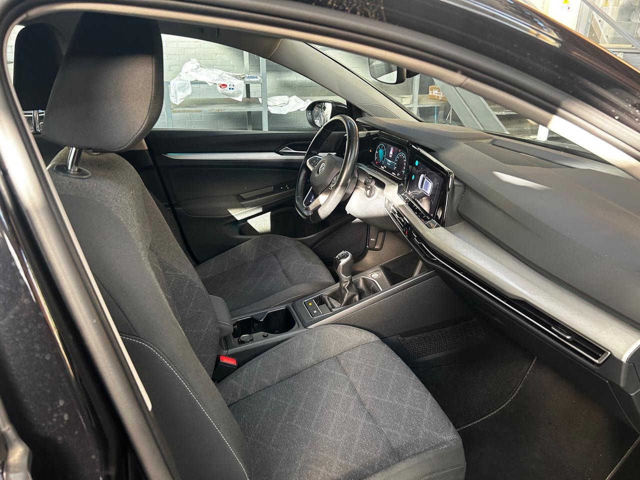 Volkswagen Golf variant 2.0 TDI 115 CV SCR Life Neopatentati