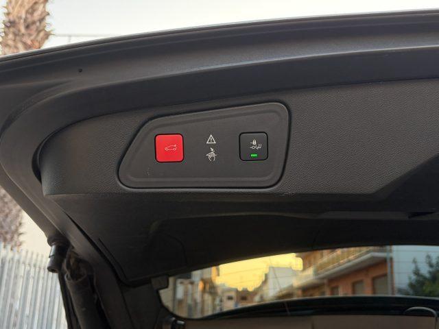 PEUGEOT 3008 1.5BlueHDi 130 GT Line *TETTO*