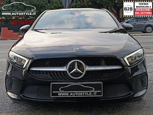 MERCEDES-BENZ A 180 d Automatic Business