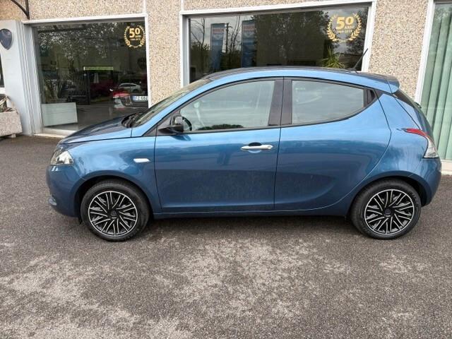Lancia Ypsilon 1.0 FireFly 5 porte S&S Hybrid Gold Plus