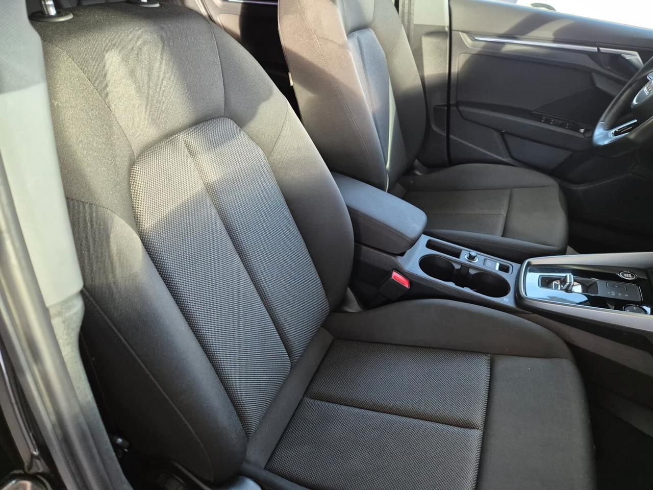 Audi A3 30 TDI S-tronic Business Advanced