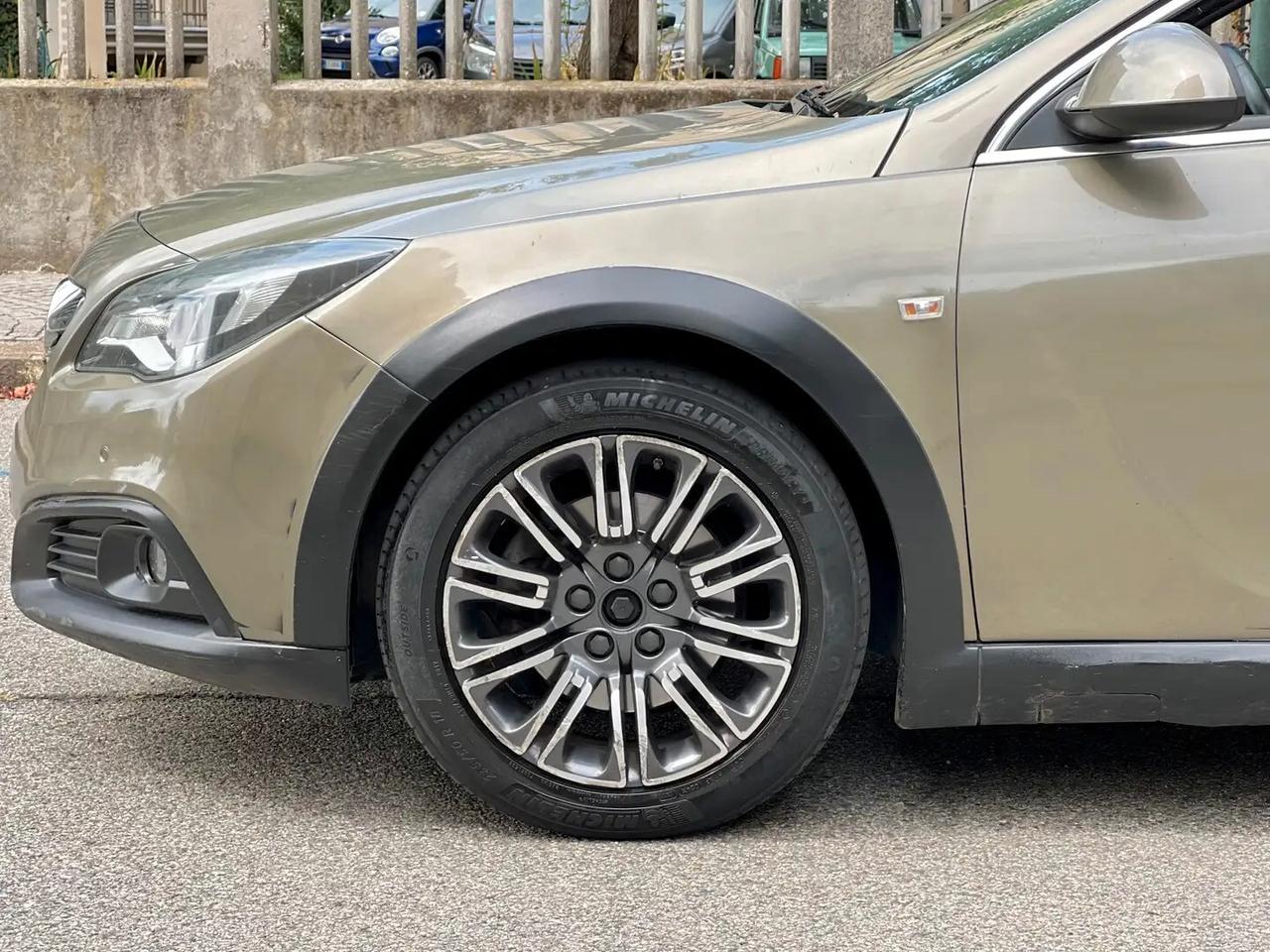 Opel Insignia Country Tourer 2.0 CTDi Bi-Turbo 195cv aut. 4x4 Business