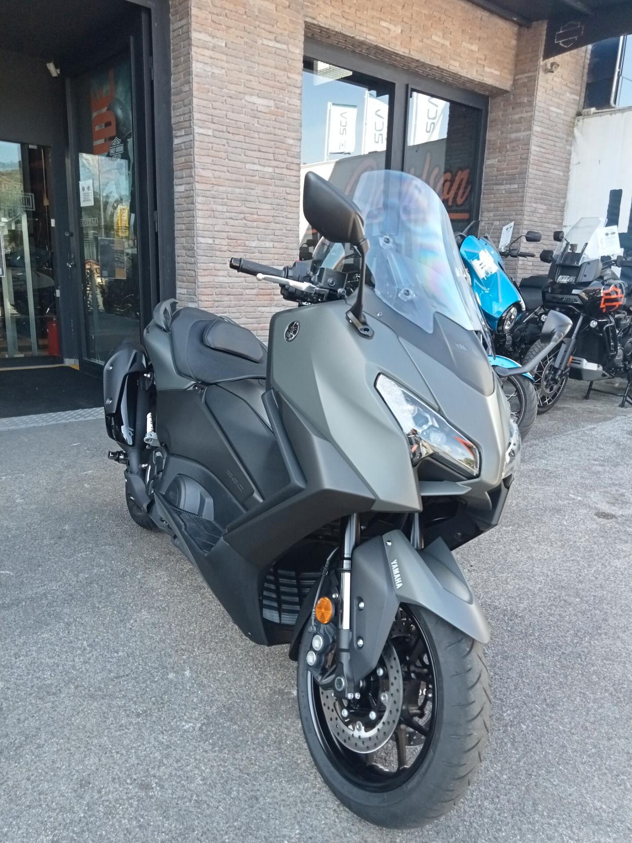 Yamaha T Max 560 - 2026