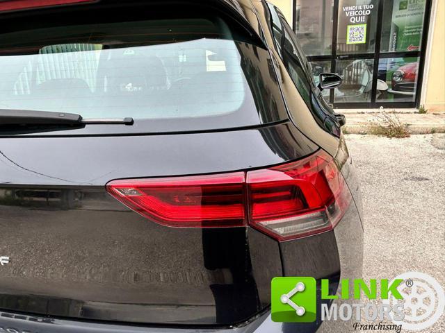 VOLKSWAGEN Golf 8 LIFE